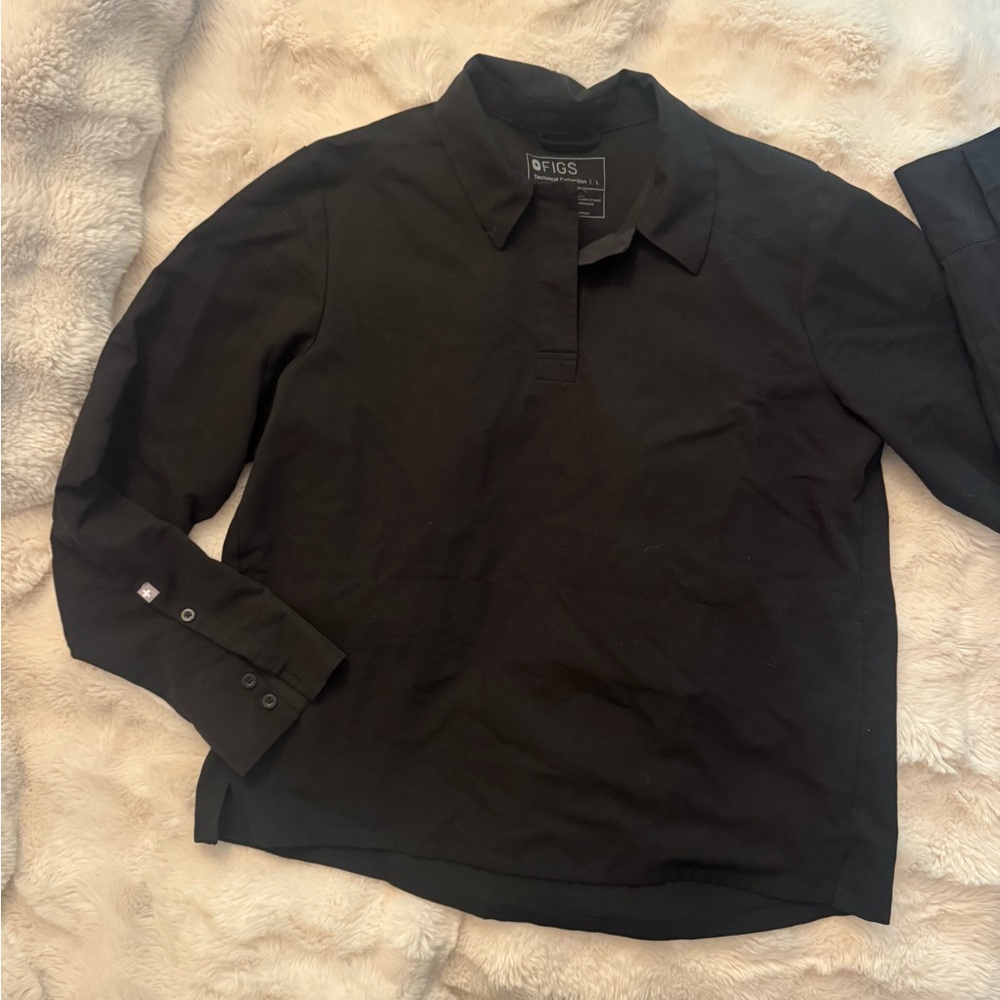 FIGS- Collar long sleeve scrub top